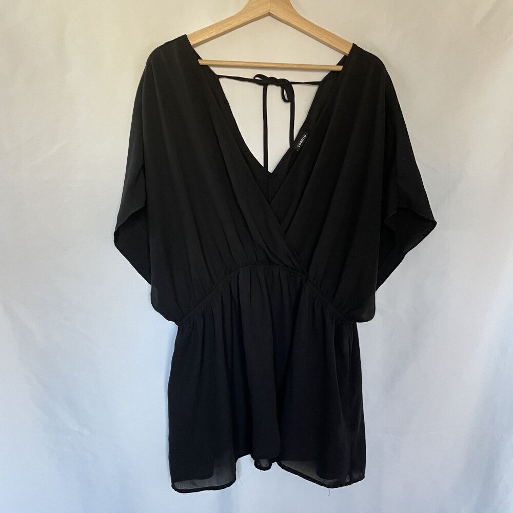 Torrid women's size 4 black deep v-neck lightweight blouse summery flowy sleeves